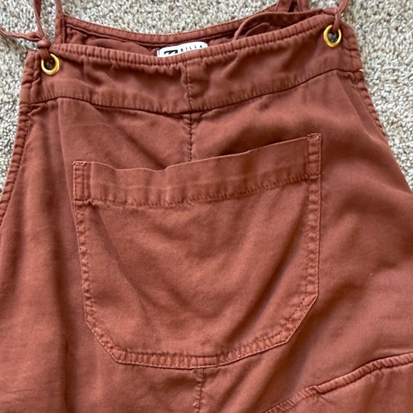 Billabong - Picture 4 of 7